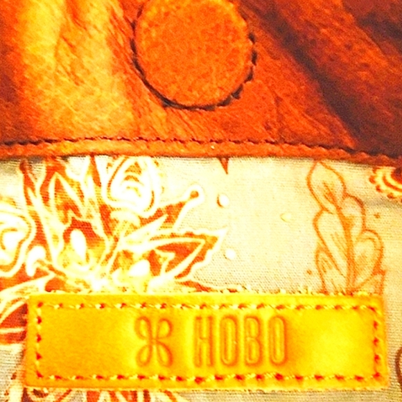 NWT HOBO 'Kharma' Chestnut Mixed Leathers Shoulder Bag - Picture 4 of 8